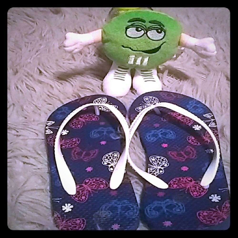Girl's Size 13.5 Flip Flops